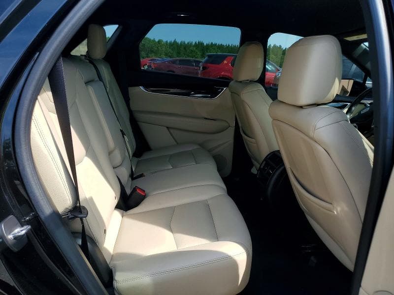 2018 CADILLAC XT5 10