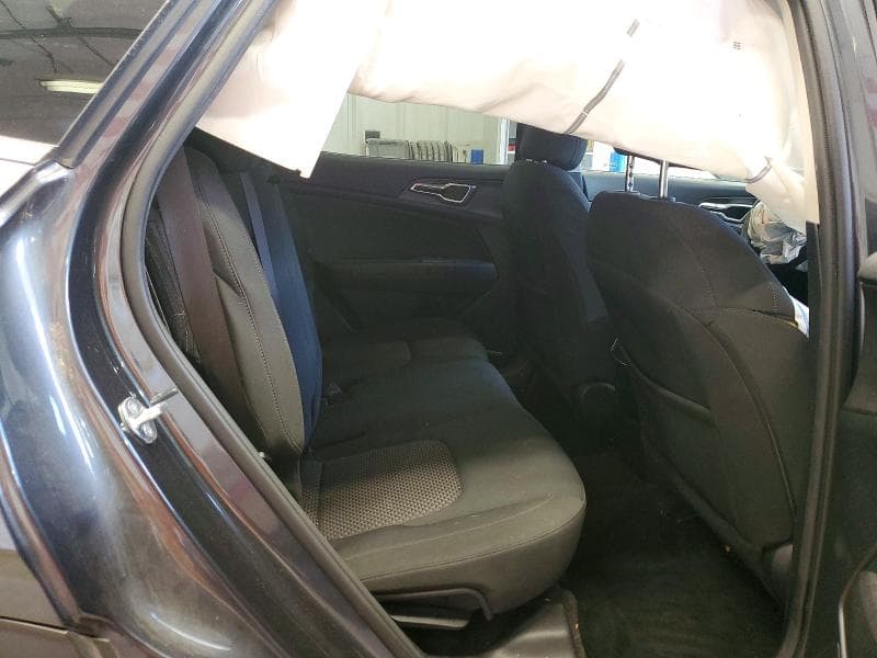 2023 KIA SPORTAGE LX 11