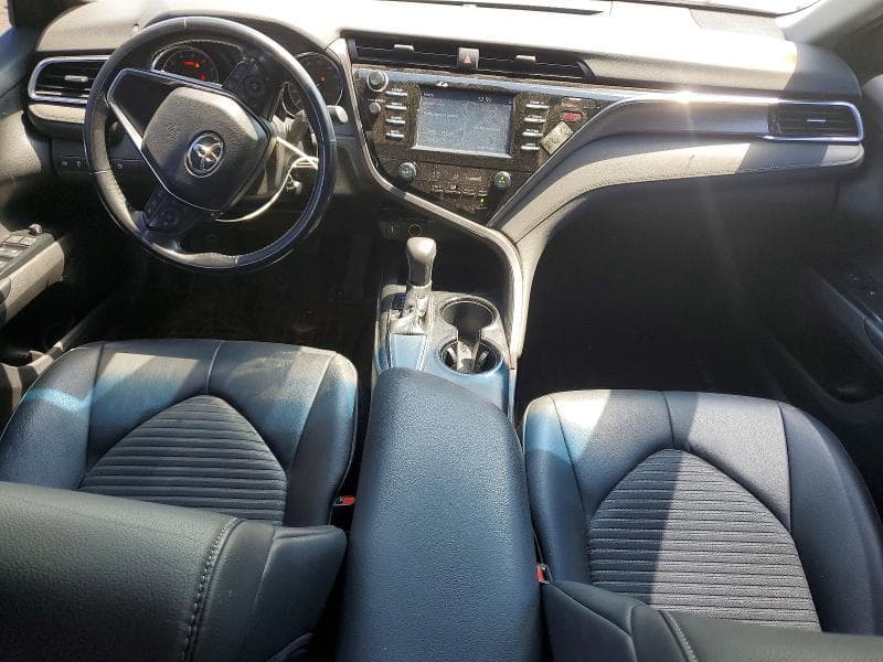 2018 TOYOTA CAMRY SE 8
