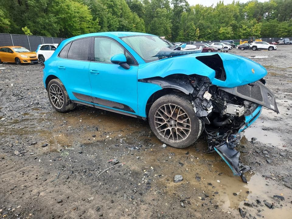 2018 PORSCHE MACAN 4