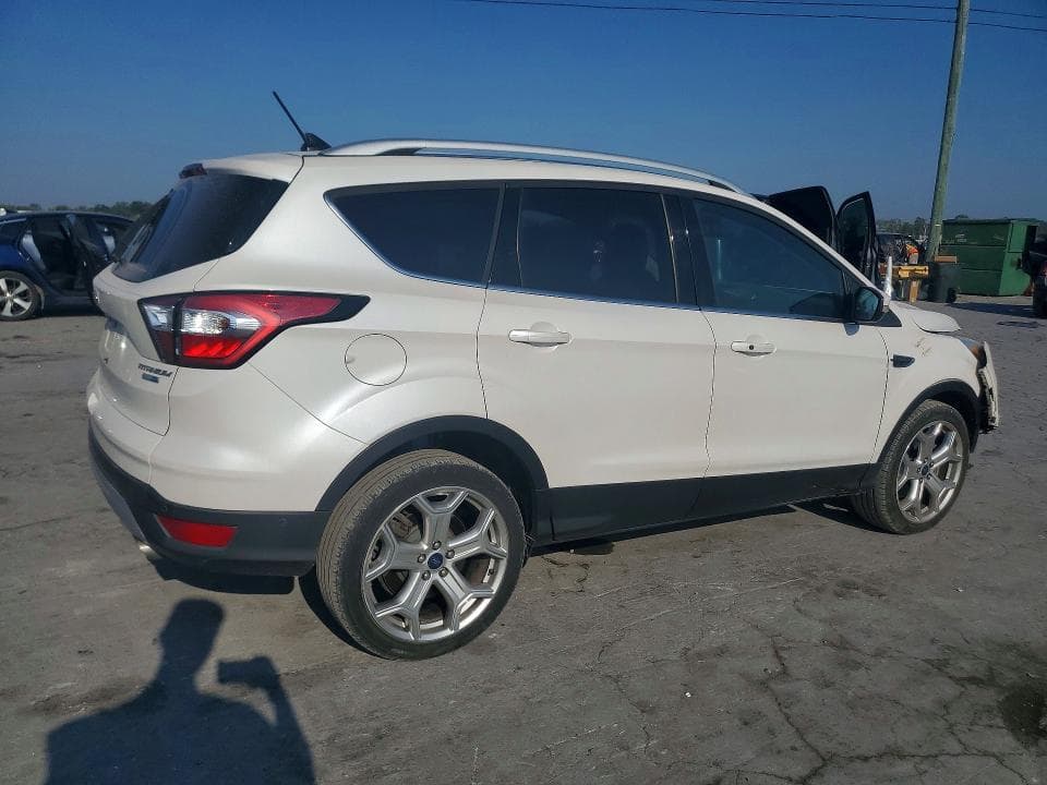 2018 FORD ESCAPE TITANIUM 3