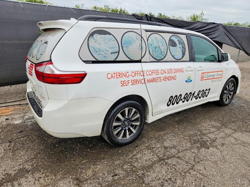 2018 TOYOTA SIENNA LE 3