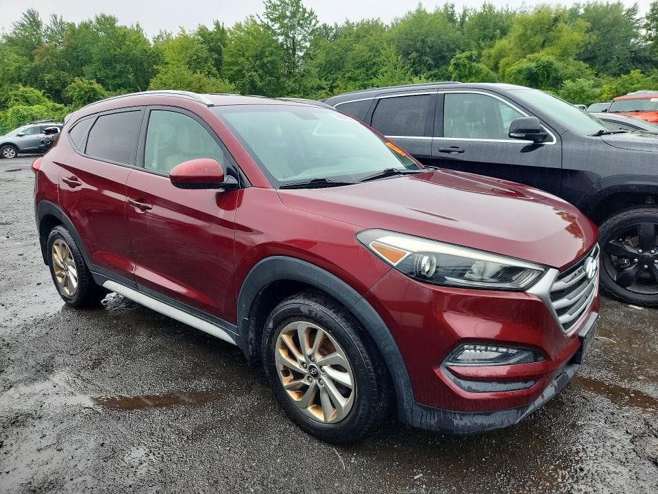 2017 HYUNDAI TUCSON SE 4