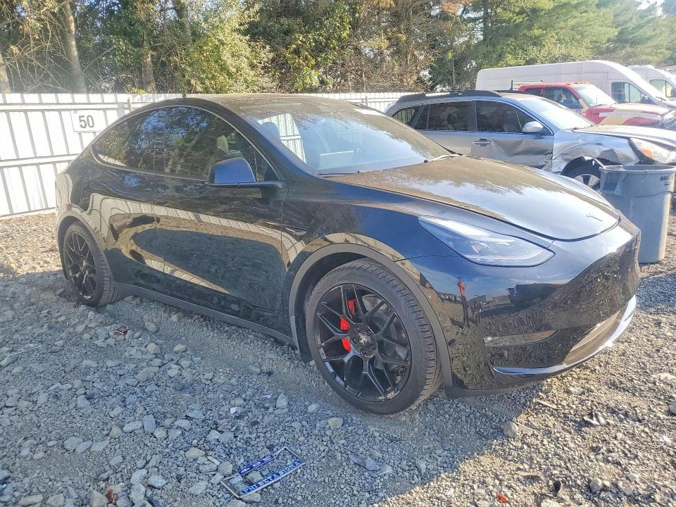 2021 TESLA MODEL Y 4