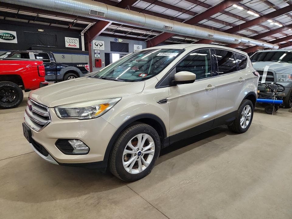 2017 FORD ESCAPE SE - 1