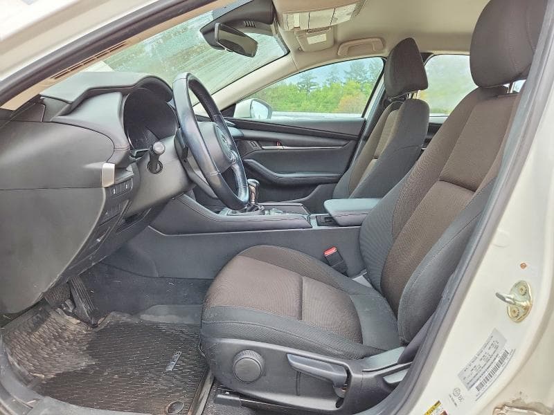 2022 MAZDA 3 PREFERRED 7