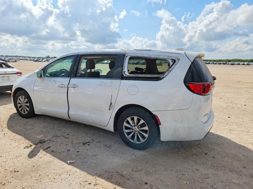 2019 CHRYSLER PACIFICA TOURING PLUS 2