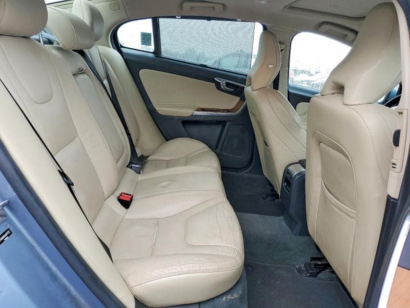 2018 VOLVO S60 PLATINUM 10