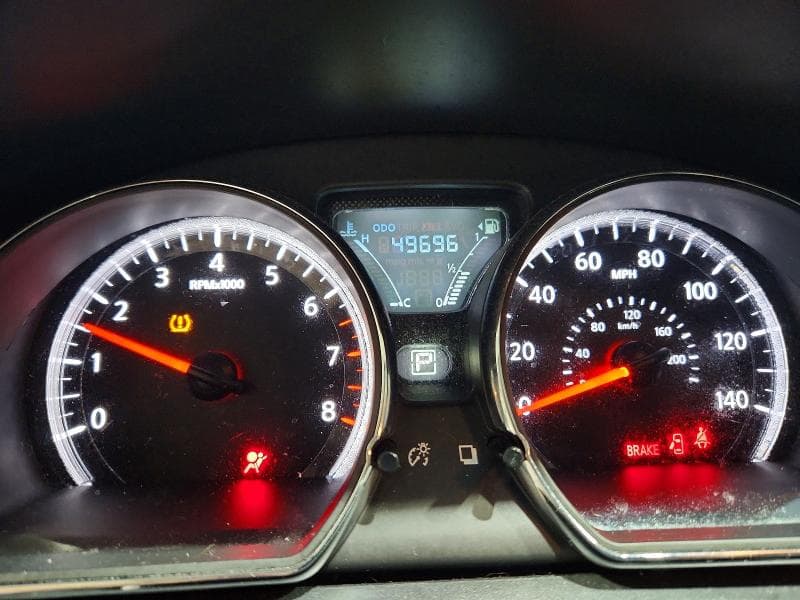 2019 NISSAN VERSA SV 9