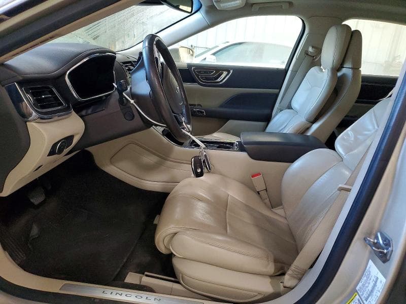2017 LINCOLN CONTINENTAL RESERVE 7