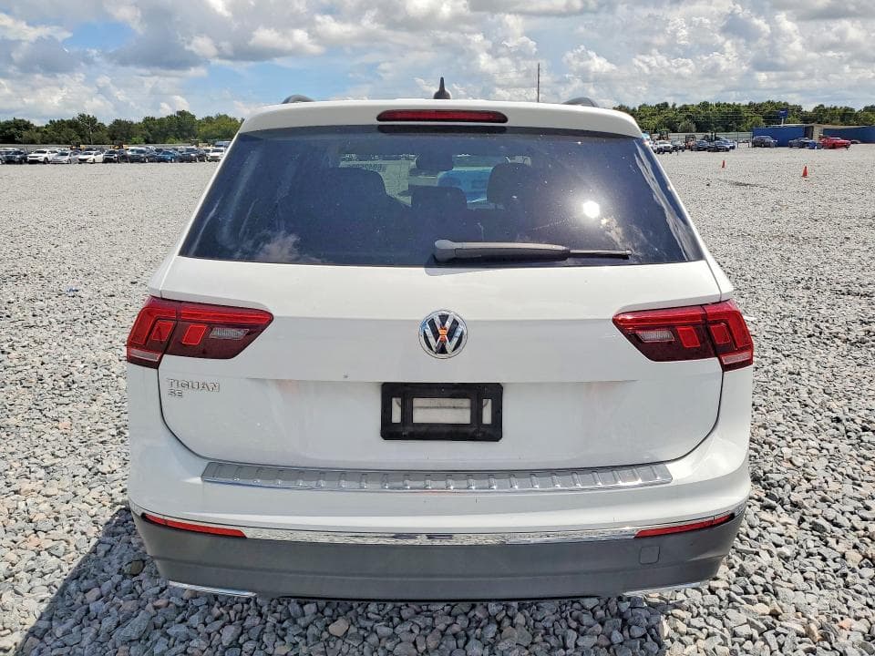 2021 VOLKSWAGEN TIGUAN SE 6