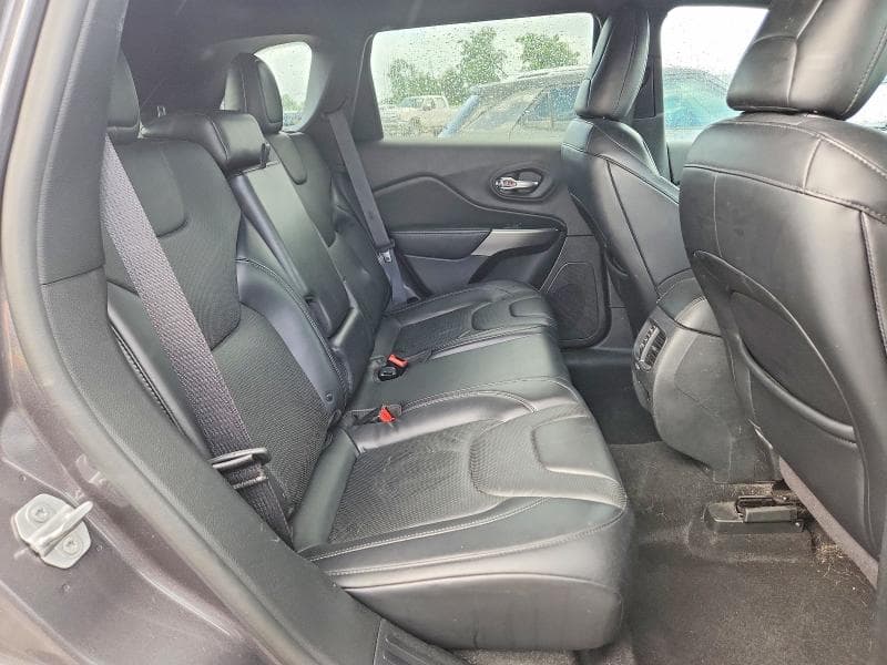 2019 JEEP CHEROKEE LIMITED 11