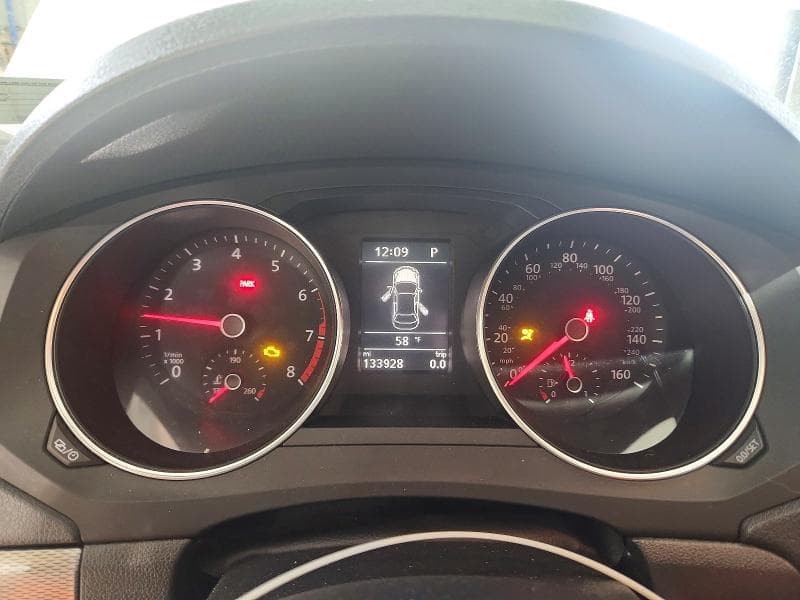 2017 VOLKSWAGEN JETTA SE 9