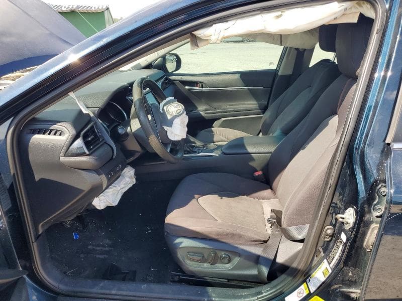 2019 TOYOTA CAMRY LE 7