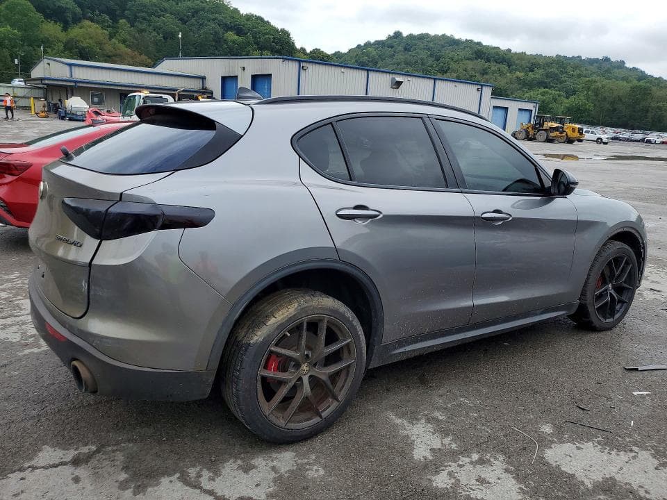 2019 ALFA ROMEO STELVIO 3