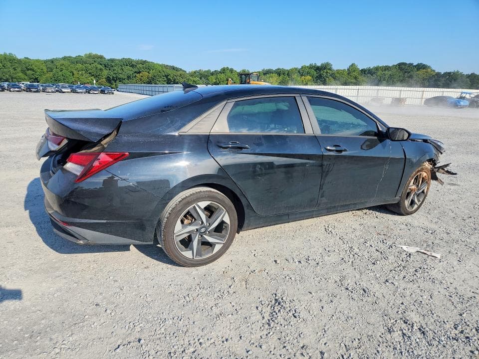 2023 HYUNDAI ELANTRA SEL 3