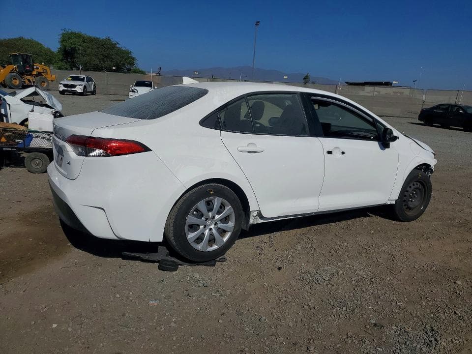 2024 TOYOTA COROLLA LE 3