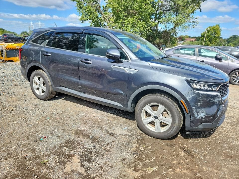 2021 KIA SORENTO LX 4