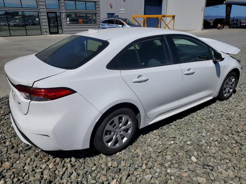 2022 TOYOTA COROLLA LE 3