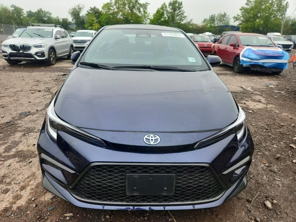 2025 TOYOTA COROLLA XSE 5