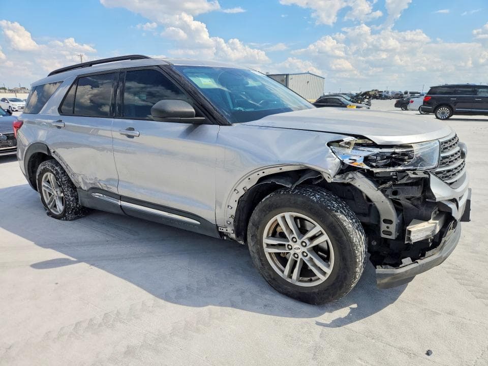 2021 FORD EXPLORER XLT 4