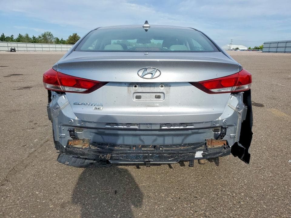 2017 HYUNDAI ELANTRA SE 6