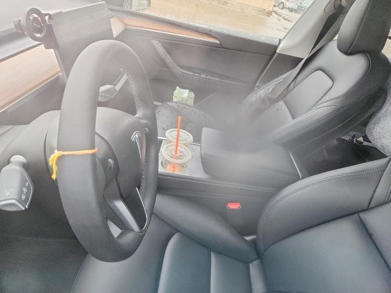 2025 TESLA MODEL Y 8