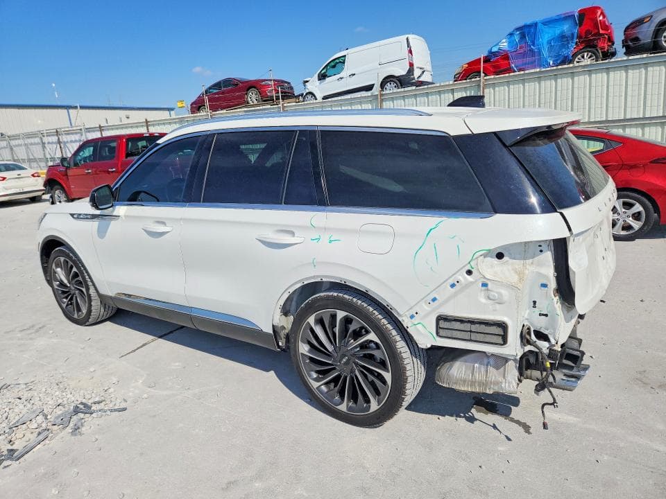 2025 LINCOLN AVIATOR RESERVE 2