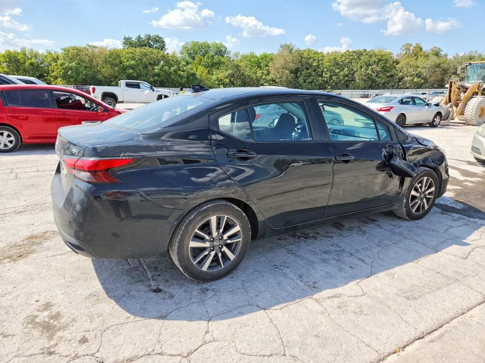 2021 NISSAN VERSA SV 3
