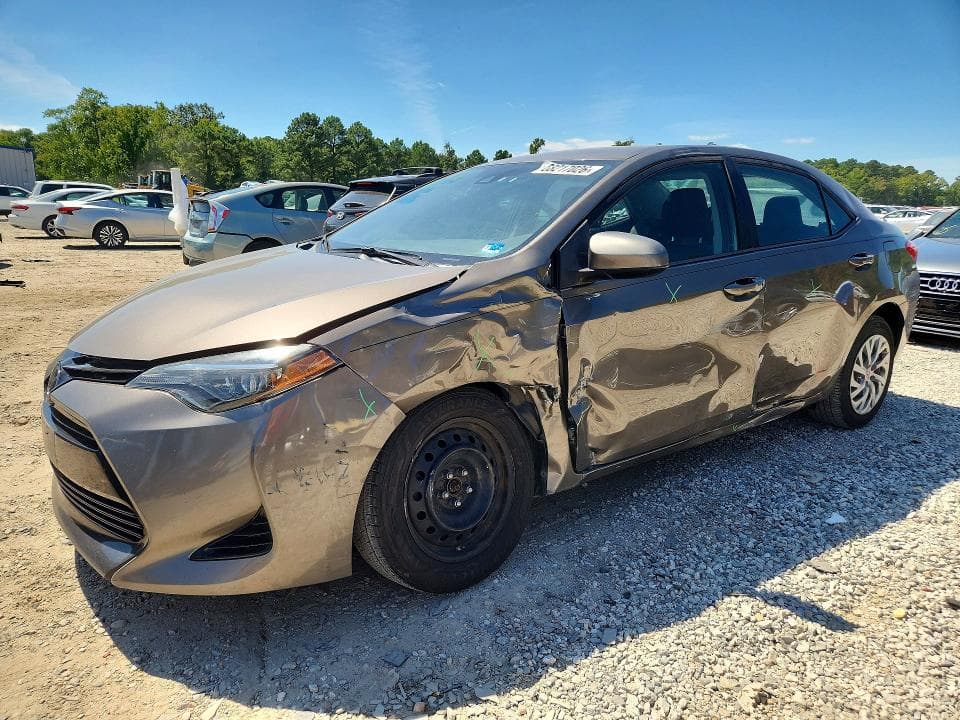 2018 TOYOTA COROLLA LE - 1