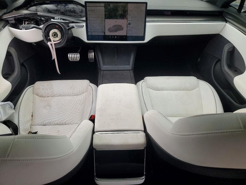 2022 TESLA MODEL S 8