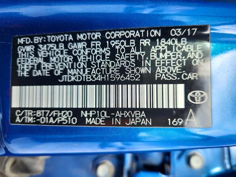 2017 TOYOTA PRIUS C ONE 12