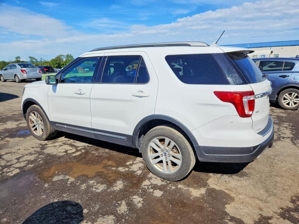 2018 FORD EXPLORER XLT 2