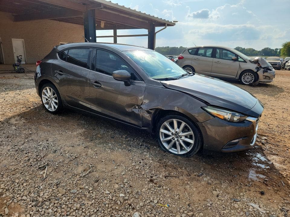 2017 MAZDA 3 TOURING 4