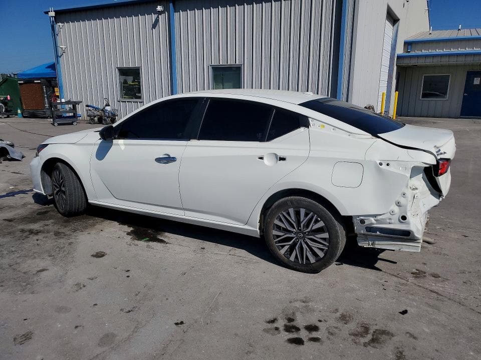2025 NISSAN ALTIMA SV 2