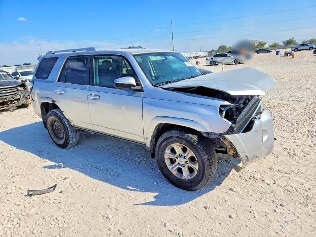 2018 TOYOTA 4RUNNER SR5 4