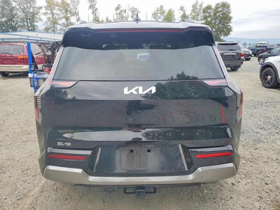 2024 KIA EV9 LAND 6