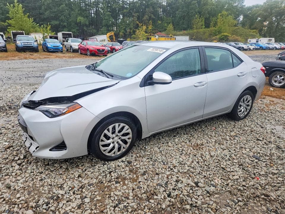 2017 TOYOTA COROLLA LE