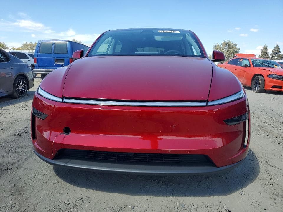 2026 TESLA MODEL Y 5