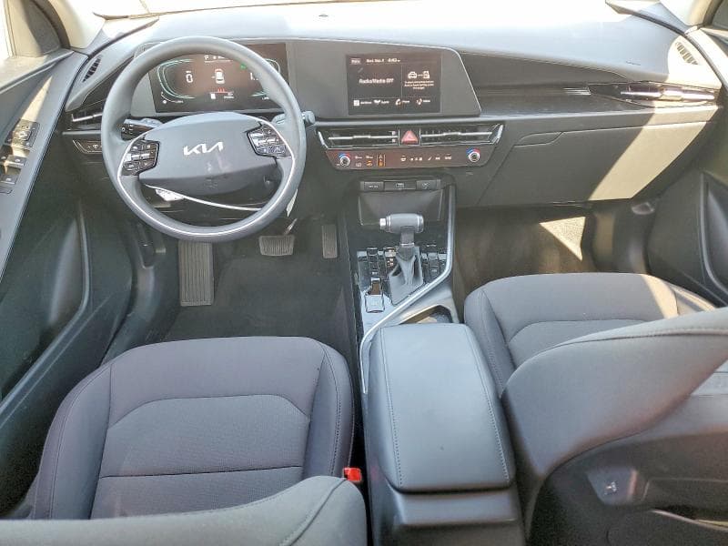 2025 KIA NIRO LX 8