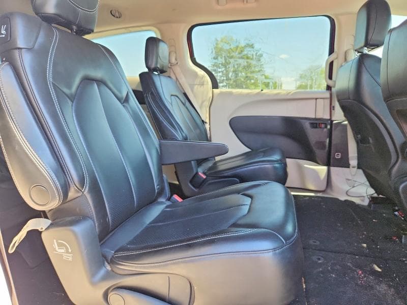 2021 CHRYSLER VOYAGER LXI 11