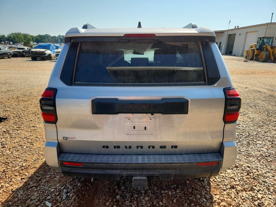 2026 TOYOTA 4RUNNER SR5 6