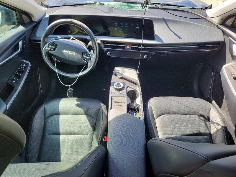 2023 KIA EV6 WIND 8