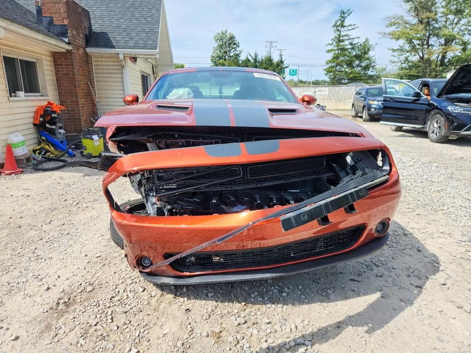 2023 DODGE CHALLENGER SXT 5
