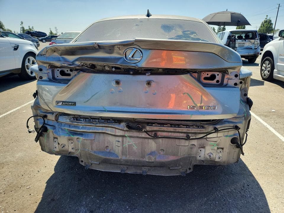 2018 LEXUS IS 300 6