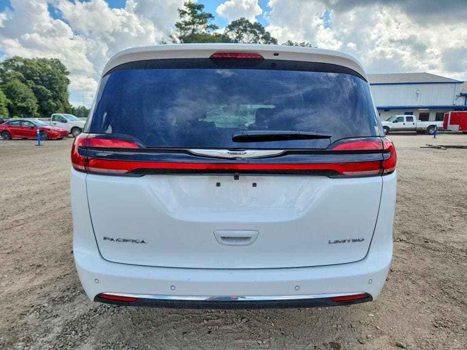 2026 CHRYSLER PACIFICA LIMITED 6