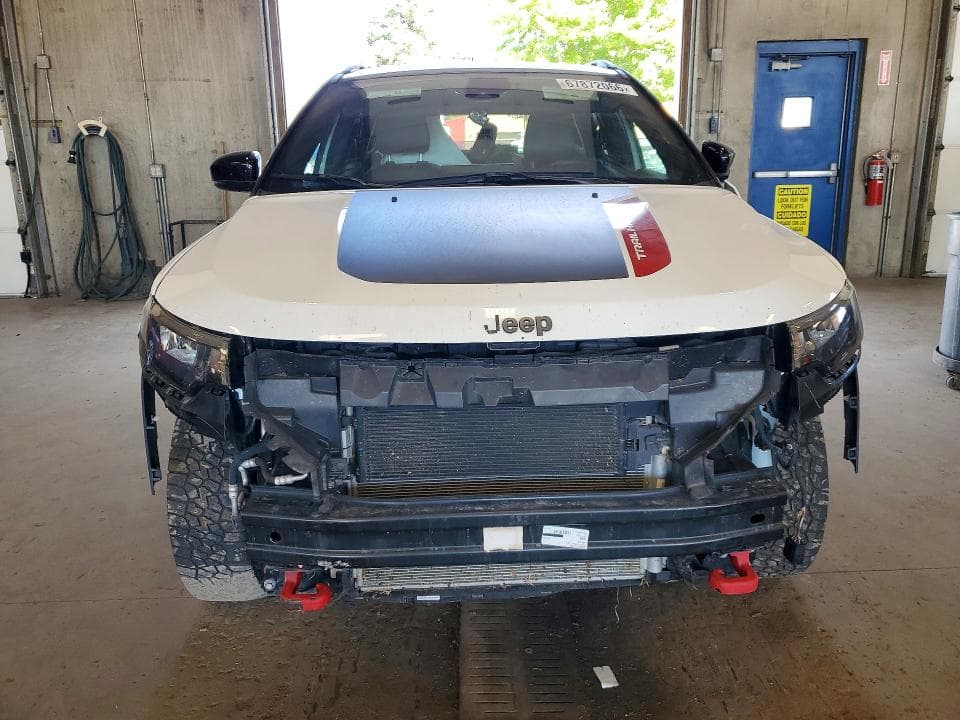 2025 JEEP COMPASS TRAILHAWK 5