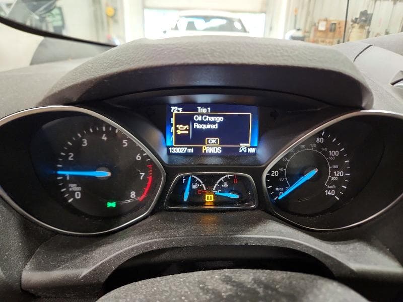 2017 FORD ESCAPE SE 9