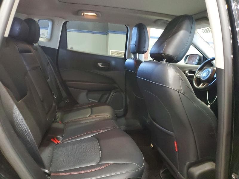 2018 JEEP COMPASS TRAILHAWK 11