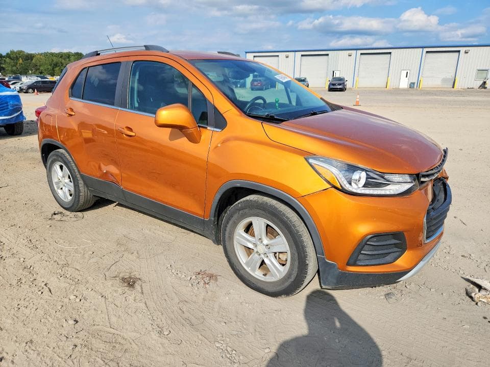 2017 CHEVROLET TRAX 1LT 4